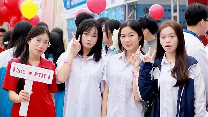 Học viện Công nghệ bưu chính viễn thông xét chứng chỉ IELTS kết hợp học bạ