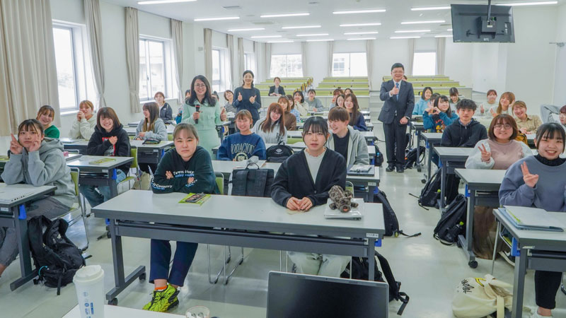 PGS.TS Nguyễn Lan Phương – Phó HT Trường ĐH Nguyễn Tất Thành được vinh danh Nhà lãnh đạo doanh nghiệp giỏi năm 2026