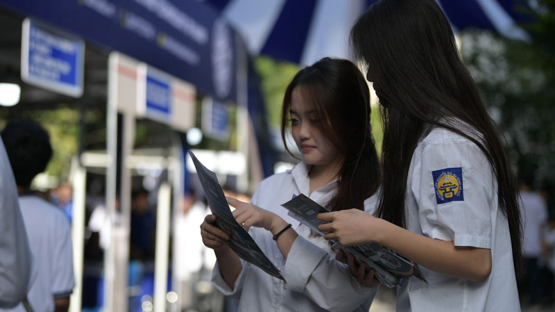 Tuyển sinh Đại học 2026: Thí sinh mắc kẹt giữa các quy định