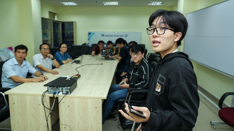 Chọn ngành học thời bùng nổ AI: Xu hướng đào tạo liên ngành