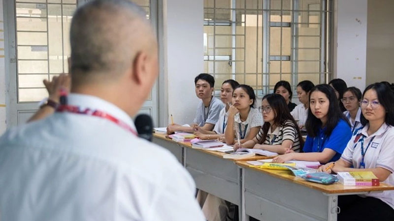 Chọn ngành học thời bùng nổ AI: Xu hướng đào tạo liên ngành