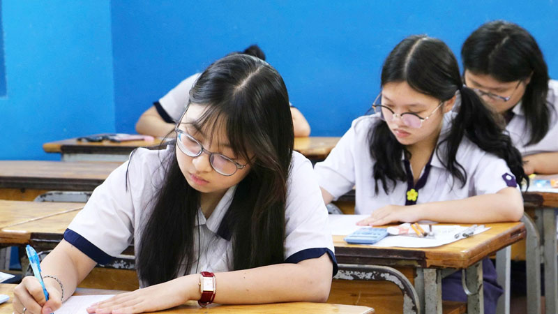 Sửa đổi quy chế thi tốt nghiệp THPT: tích hợp giấy tờ, rút ngắn thời gian phúc khảo