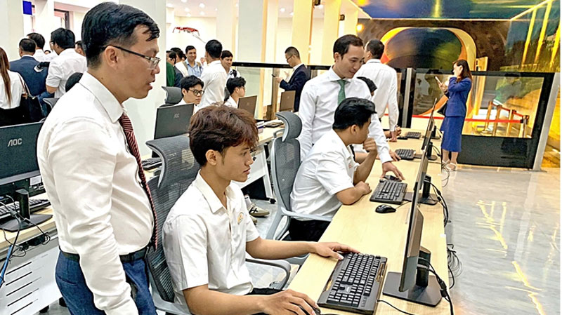 Tăng tốc đào tạo 70.000 nhân lực đường sắt