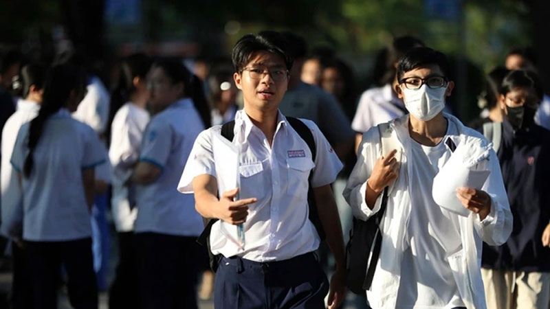 Hơn 133.000 bài thi đánh giá năng lực được chấm theo phương pháp nào?