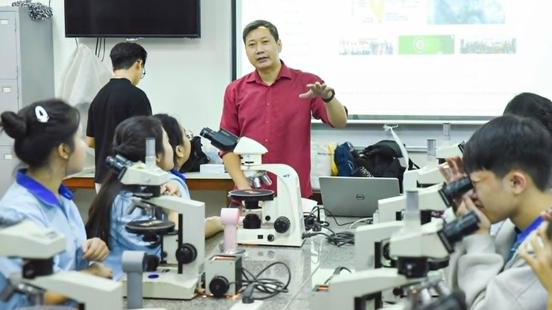 Doanh nghiệp săn nhân lực địa chất ngay từ giảng đường