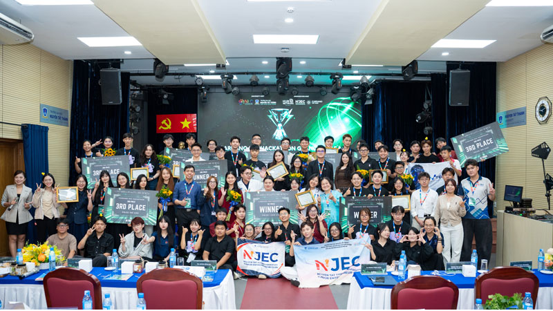 Hơn 500 ý tưởng, 24 giờ Hackathon và cuộc tìm kiếm những nhà kiến tạo công nghệ trẻ