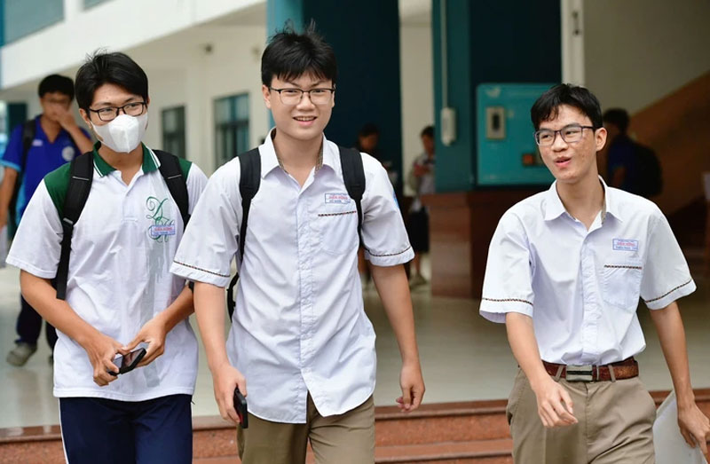 Điểm chuẩn đại học sẽ phân hóa mạnh theo từng tổ hợp