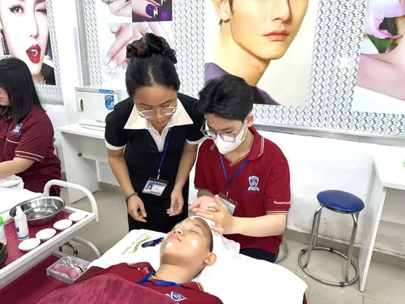 Gia tăng học sinh chọn học nghề sau lớp 9