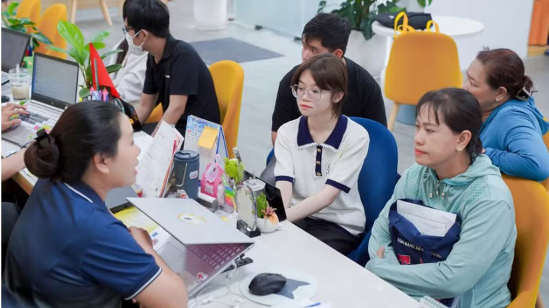 Đừng để hào quang đánh lạc hướng gen Z khi chọn ngành