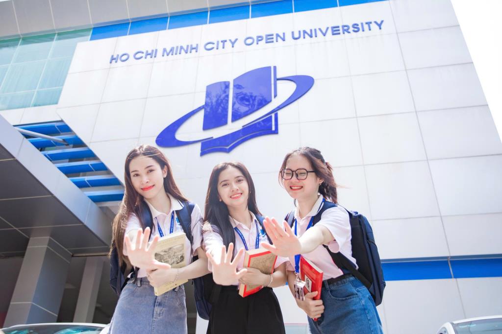 Điểm chuẩn Đại học Mở TPHCM năm 2026: Truyền thông đa phương tiện dẫn đầu với 26,2 điểm