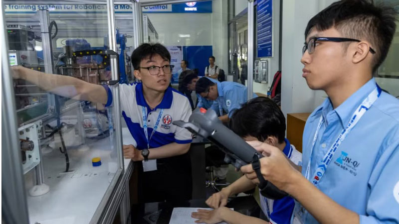STEM trỗi dậy, ngành hot khối xã hội hạ nhiệt