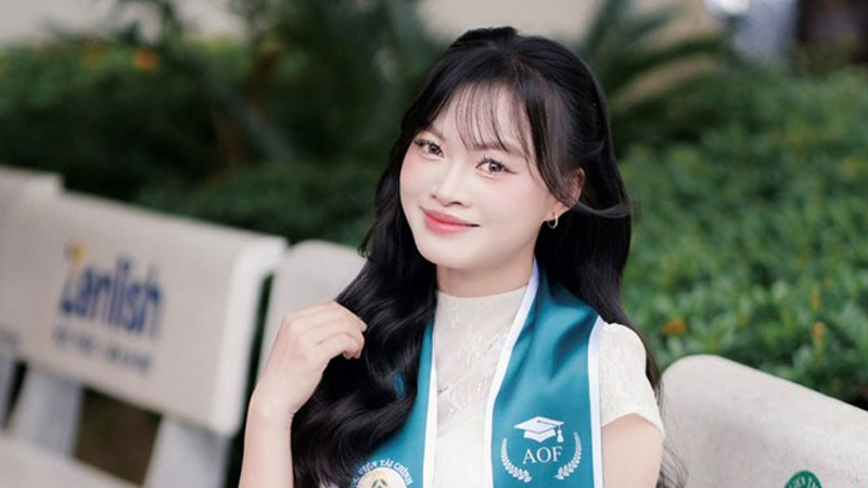 Nữ thủ khoa với GPA 3.91 chia sẻ bài học không từ bỏ chính mình