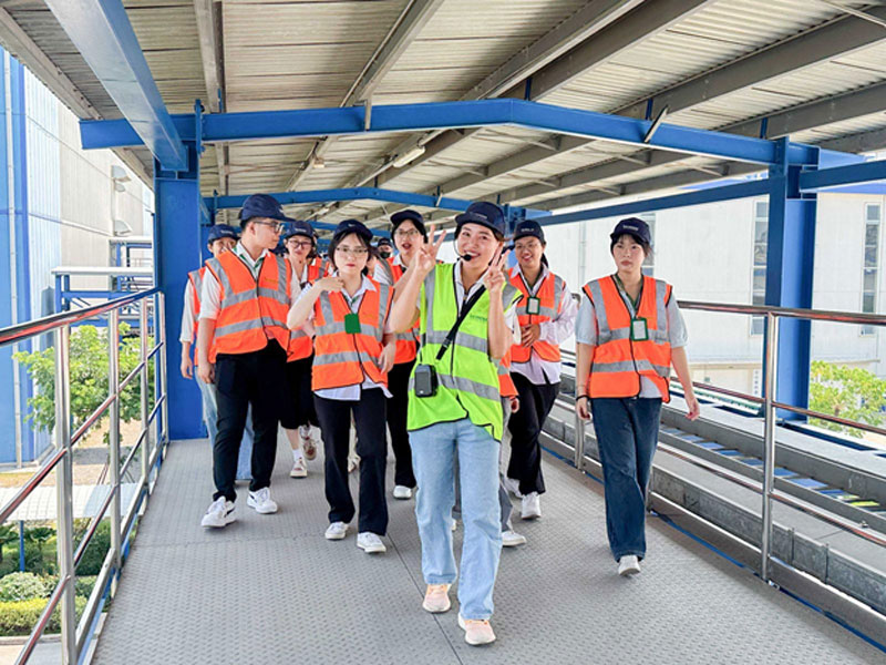 Học Kinh tế Quốc tế hay Kinh doanh Quốc tế để đáp ứng nhu cầu thị trường?