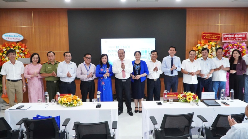 Trường Đại học Y Dược Cần Thơ Kết nối - Đồng hành - Lan tỏa