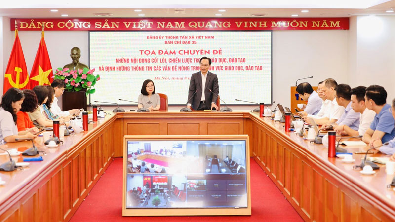 Bộ trưởng Bộ GD - ĐT Hoàng Minh Sơn: Muốn giảm áp lực thi lớp 10, phải giải quyết từ gốc