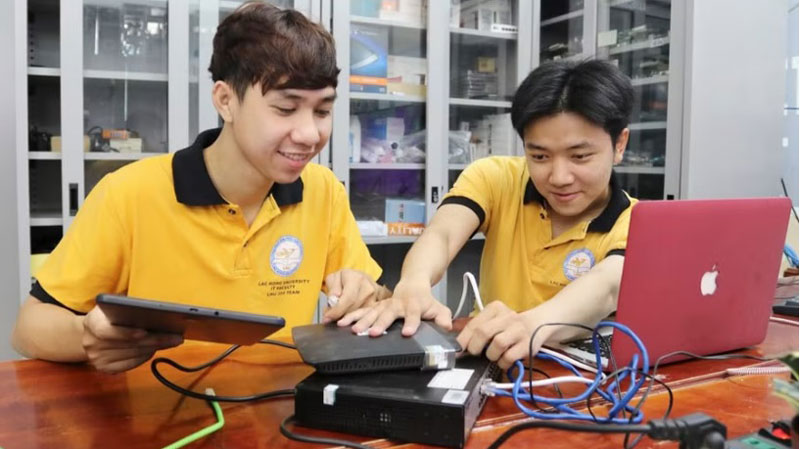 Mở không gian học tập đại học: Khi học liệu số không còn ranh giới