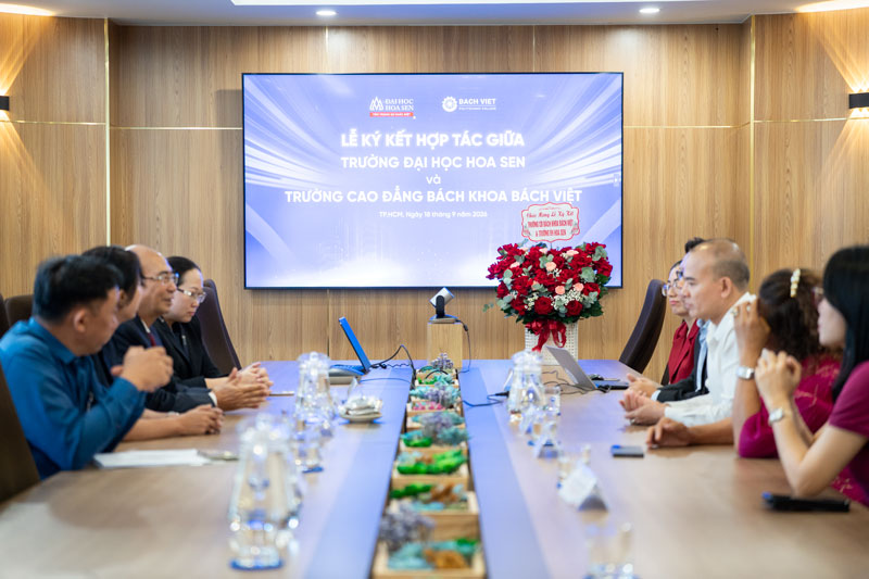 Cao đẳng Bách khoa Bách Việt ký kết hợp tác toàn diện với đại học Hoa Sen