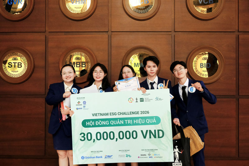 Sinh viên Trường ĐH Bách khoa THCM đoạt Quán quân ESG 2026 phía Nam: Cuộc chơi không còn là chuyện riêng của khối kinh tế
